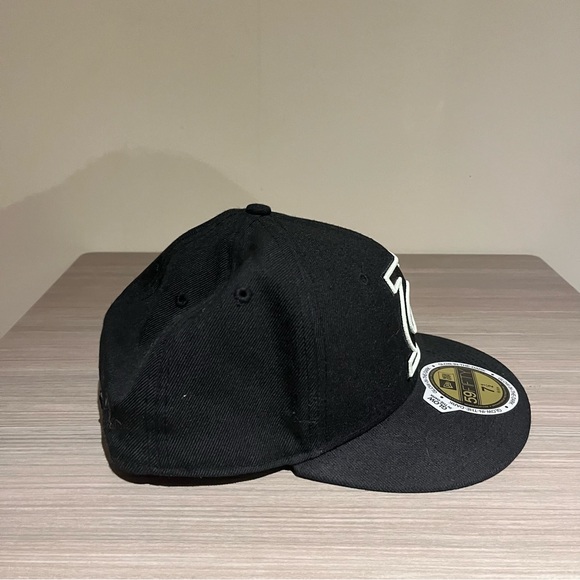 Green Lantern New Era 59Fifty Cap Size 7 1/2 Fitted Hat Glow In the Dark - Picture 5 of 6